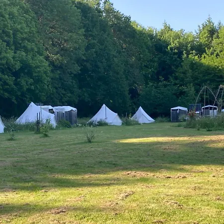 Au Pre Fleuri Eco Glamping * Le Lindois