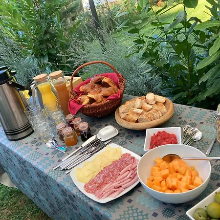 Au Pré Fleuri Eco Glamping *