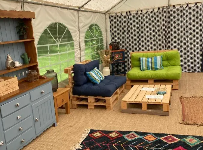 Au Pre Fleuri Eco Glamping Le Lindois